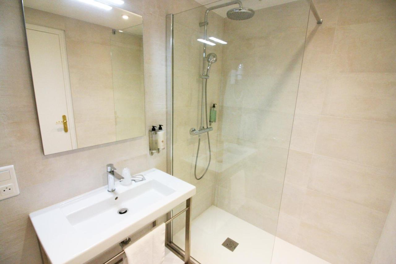 Logis - Hotel & Restaurant Du Tribunal Mortagne-au-Perche Zewnętrze zdjęcie