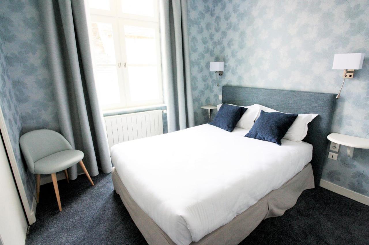 Logis - Hotel & Restaurant Du Tribunal Mortagne-au-Perche Zewnętrze zdjęcie