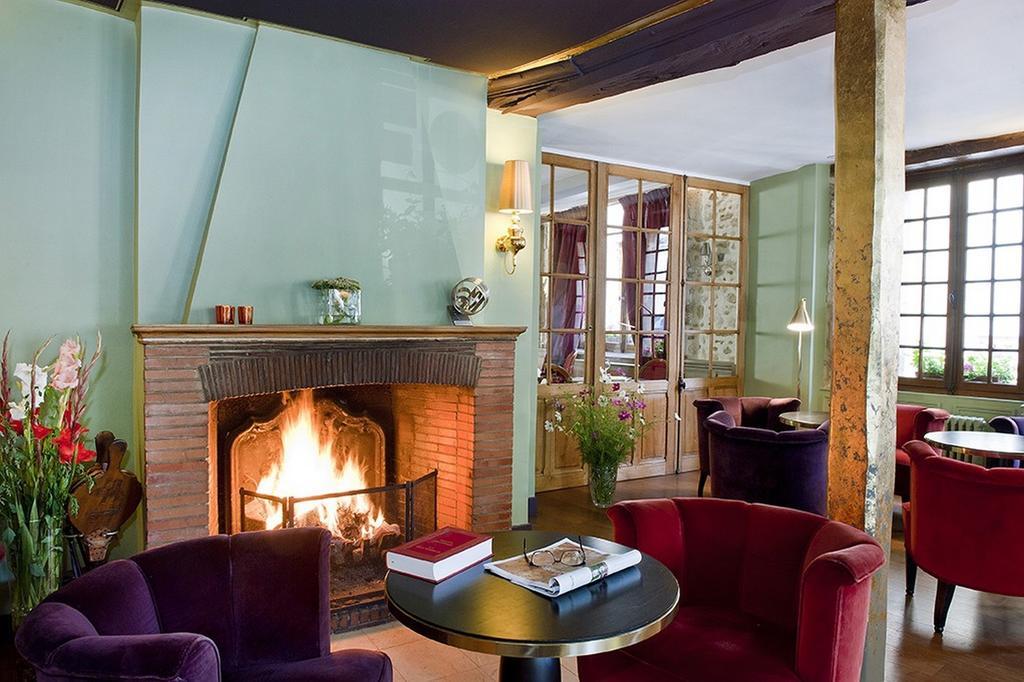 Logis - Hotel & Restaurant Du Tribunal Mortagne-au-Perche Zewnętrze zdjęcie