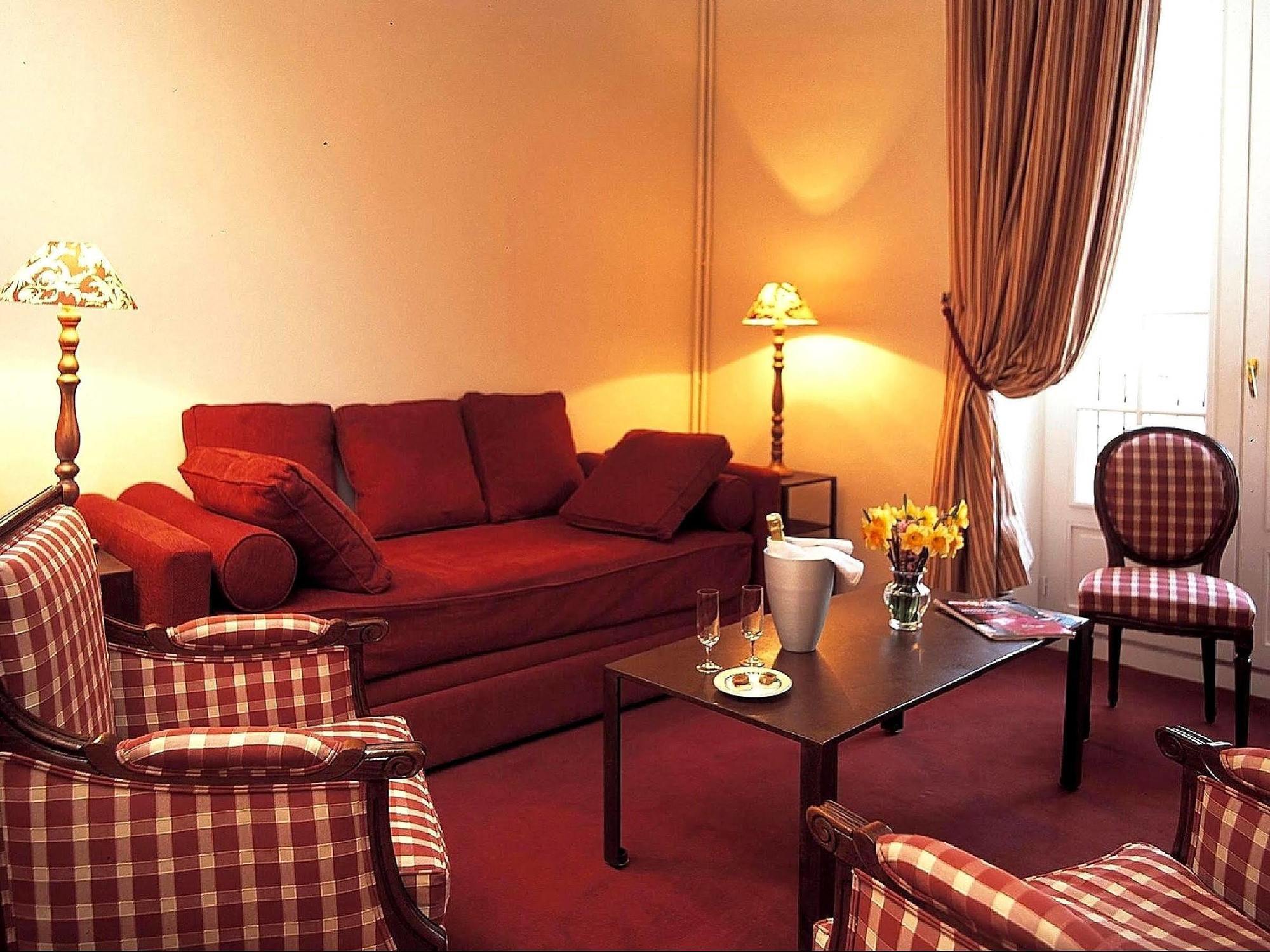 Logis - Hotel & Restaurant Du Tribunal Mortagne-au-Perche Zewnętrze zdjęcie