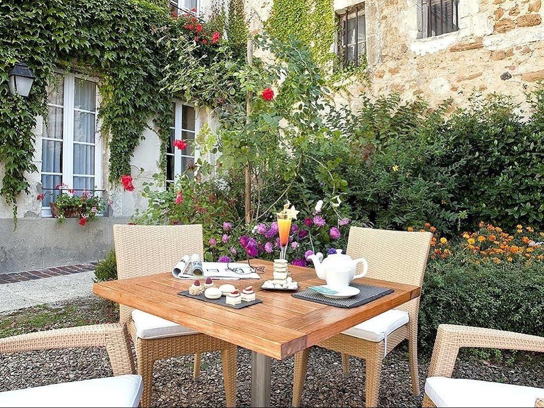 Logis - Hotel & Restaurant Du Tribunal Mortagne-au-Perche Zewnętrze zdjęcie